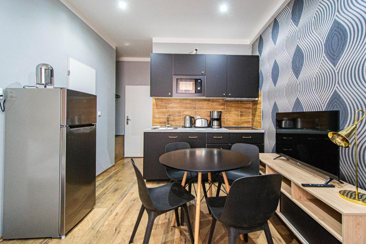 פראג Cozy Studio In The Main City Center מראה חיצוני תמונה