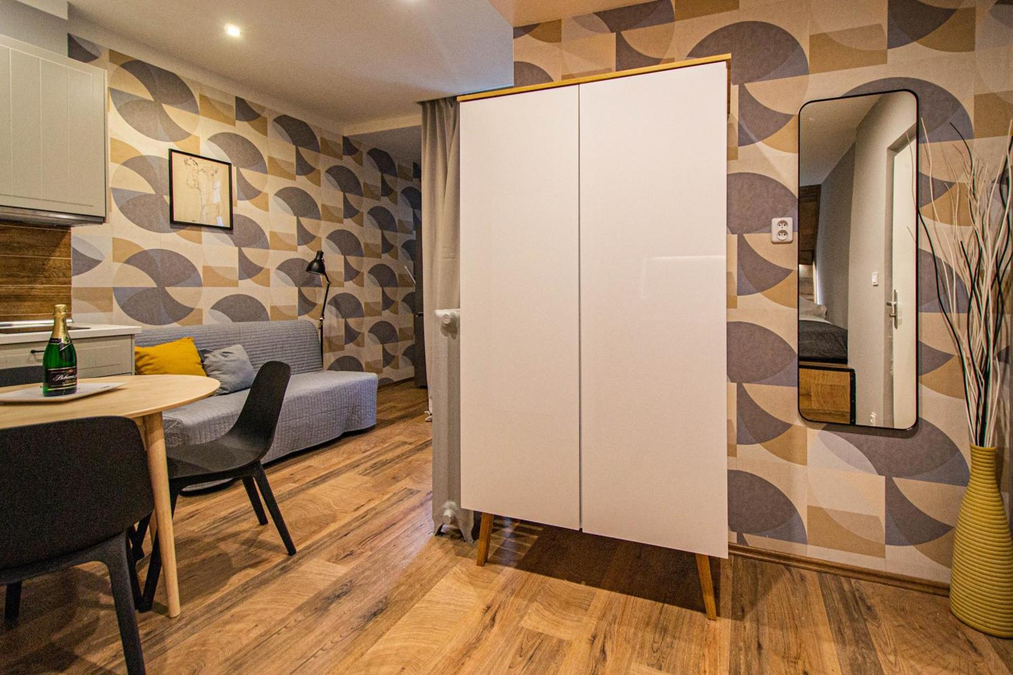 פראג Cozy Studio In The Main City Center מראה חיצוני תמונה